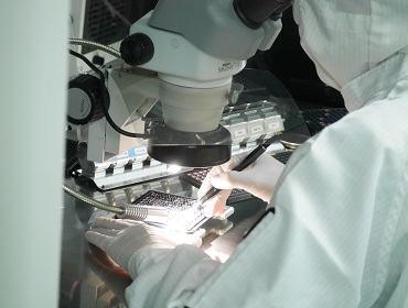 We provide electronic component production solutions based on our extensive experience and track record.